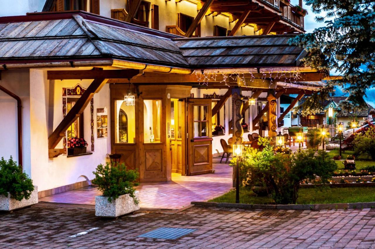 Hotel Salvan カンピテッロ・ディ・ファッサ エクステリア 写真