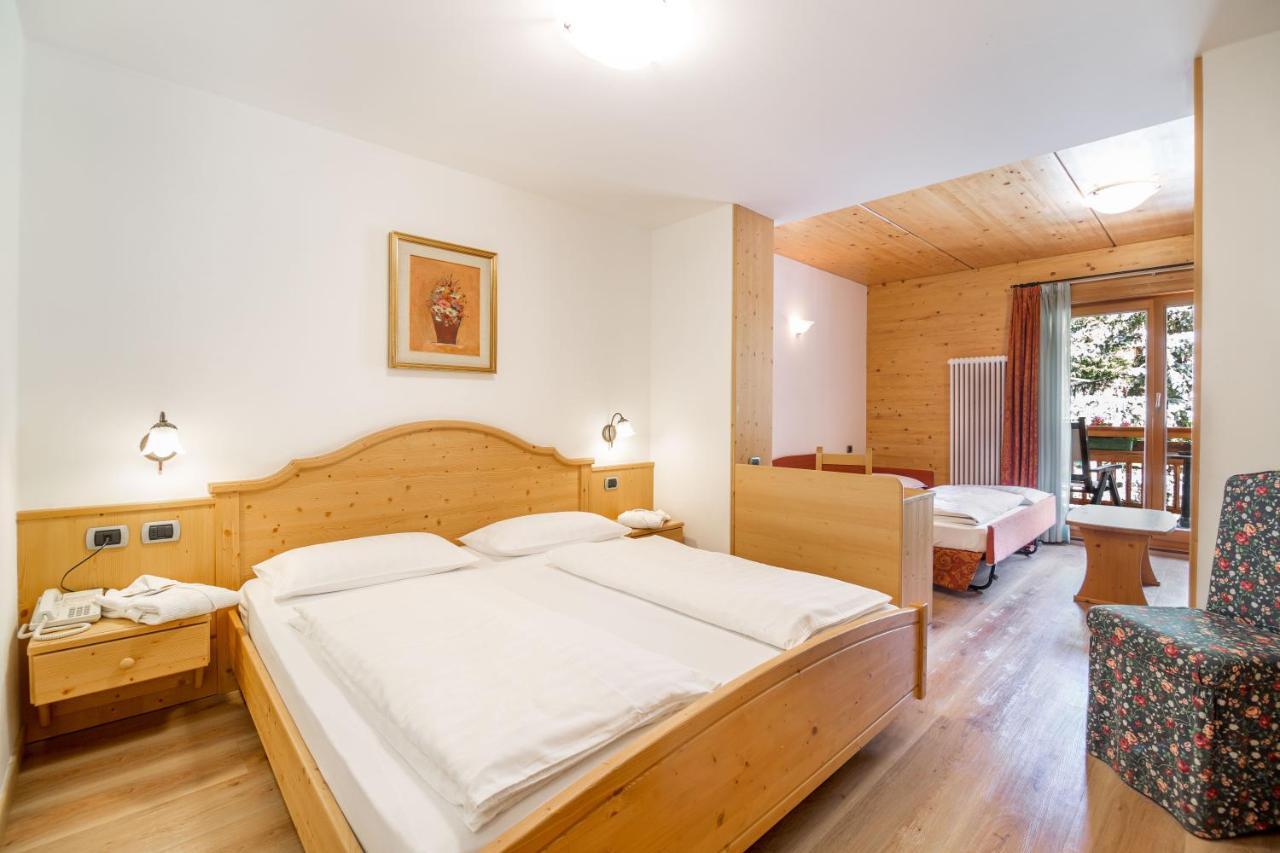 Hotel Salvan カンピテッロ・ディ・ファッサ エクステリア 写真