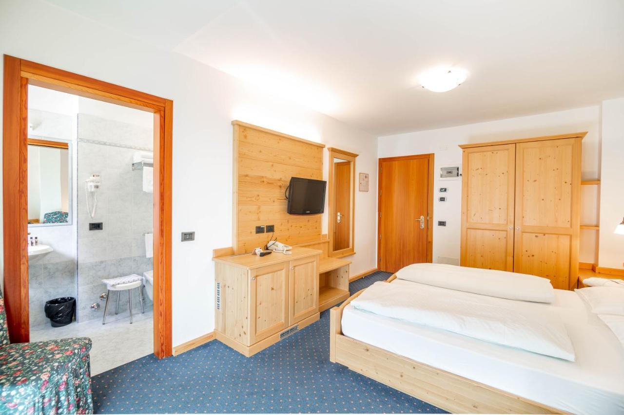 Hotel Salvan カンピテッロ・ディ・ファッサ エクステリア 写真