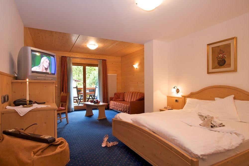 Hotel Salvan カンピテッロ・ディ・ファッサ エクステリア 写真